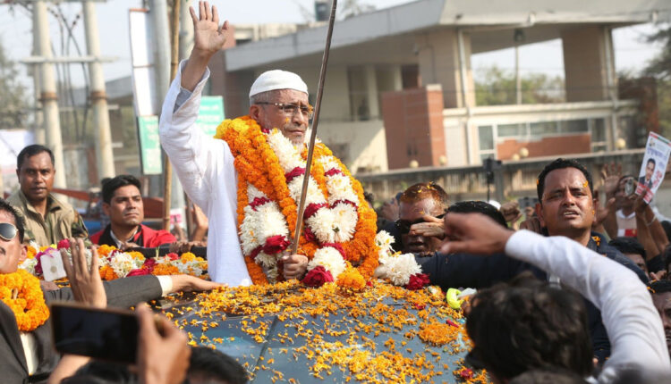 দীর্ঘ ১৭ বছর পর কারাগার থেকে মুক্তি পেলেন সাবেক স্বরাষ্ট্র প্রতিমন্ত্রী লুৎফুজ্জামান বাবর।