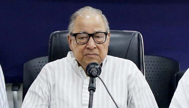 বিএনপির স্থায়ী কমিটির সদস্য ও প্রধানমন্ত্রীর উপদেষ্টা নজরুল ইসলাম খান। ফাইল ছবি